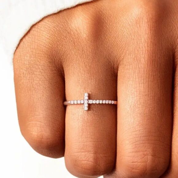 Jewelry - New in Box Cross Ring